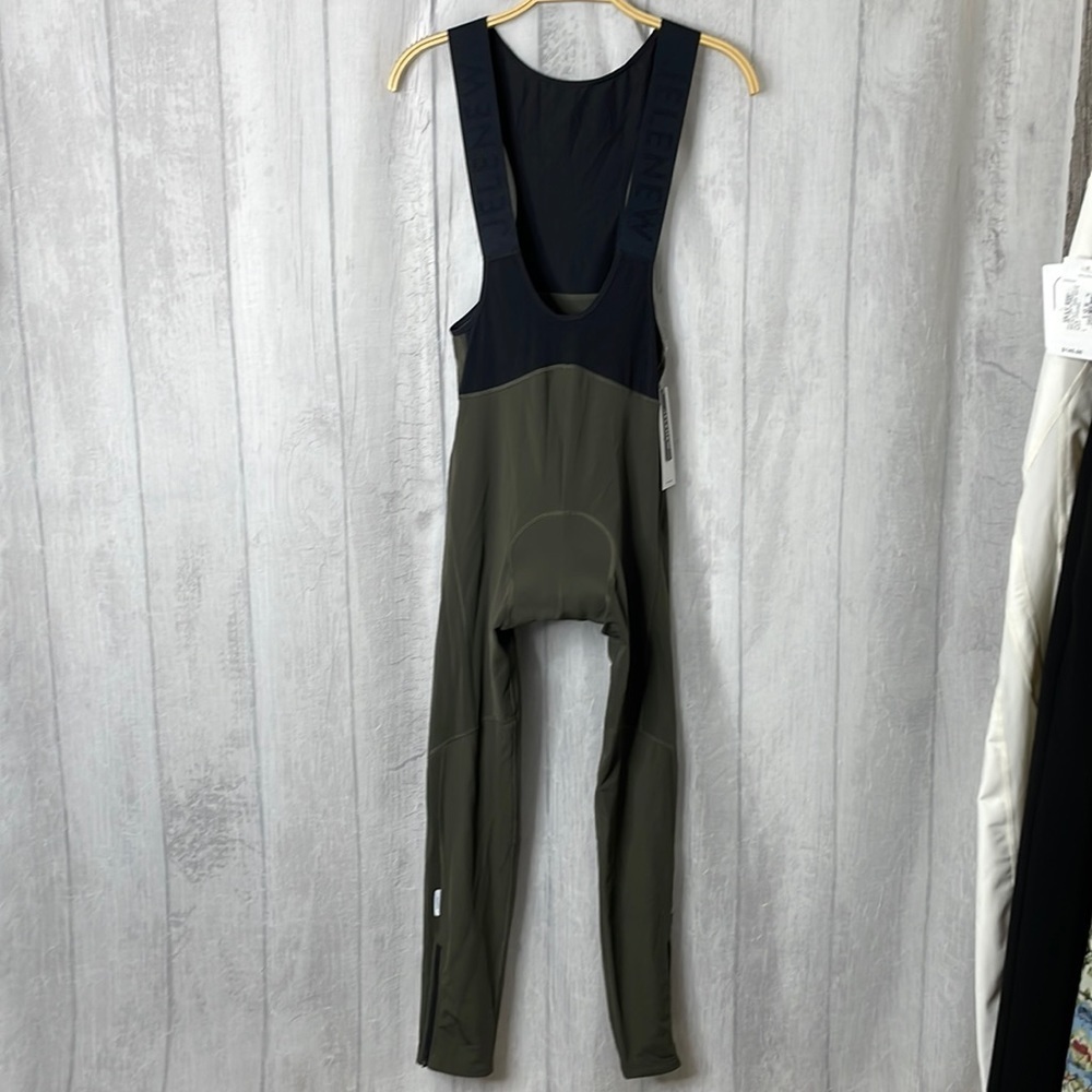 Jelenew Momentum bib tight.​​